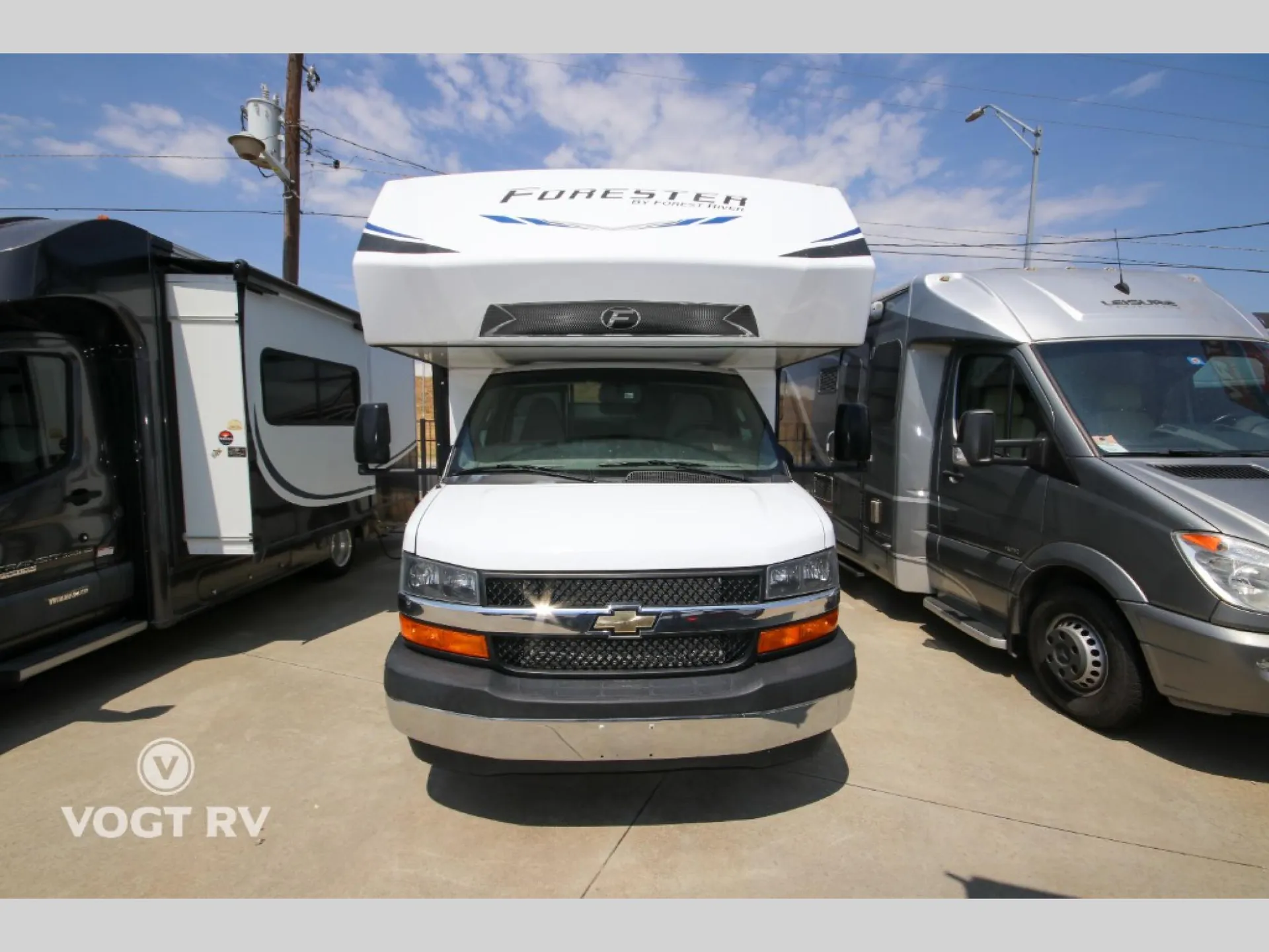 2023 Forest River Forester 2351LE - Photo 4