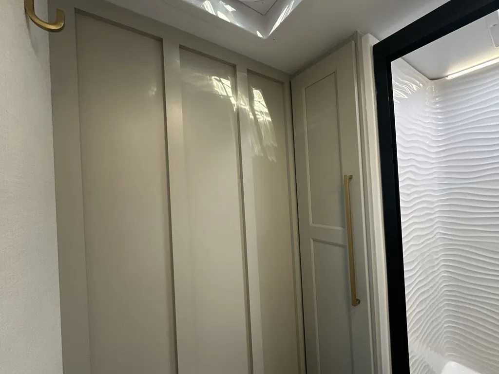 2026 Brinkley Model G 3950, Photos photo 18