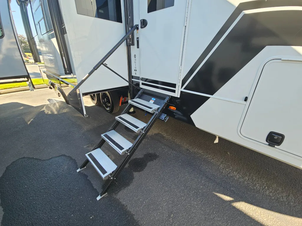 2026 Brinkley Model Z 3515, Photos photo 12