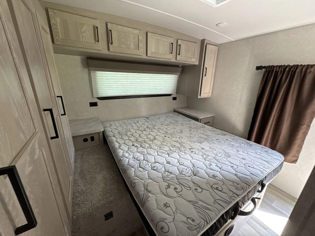 2023 Forest River Flagstaff Micro Lite 25BRDS, Photos photo 19