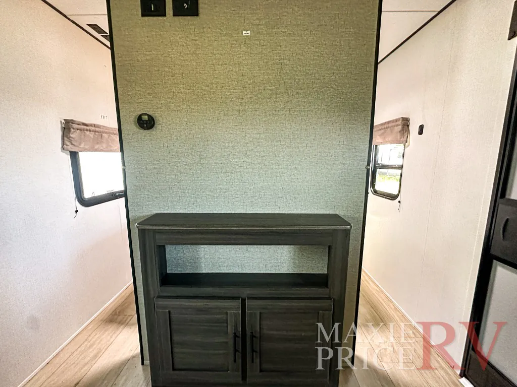 2027 Shasta RVs i-5 Edition 527BHS, Photos photo 37