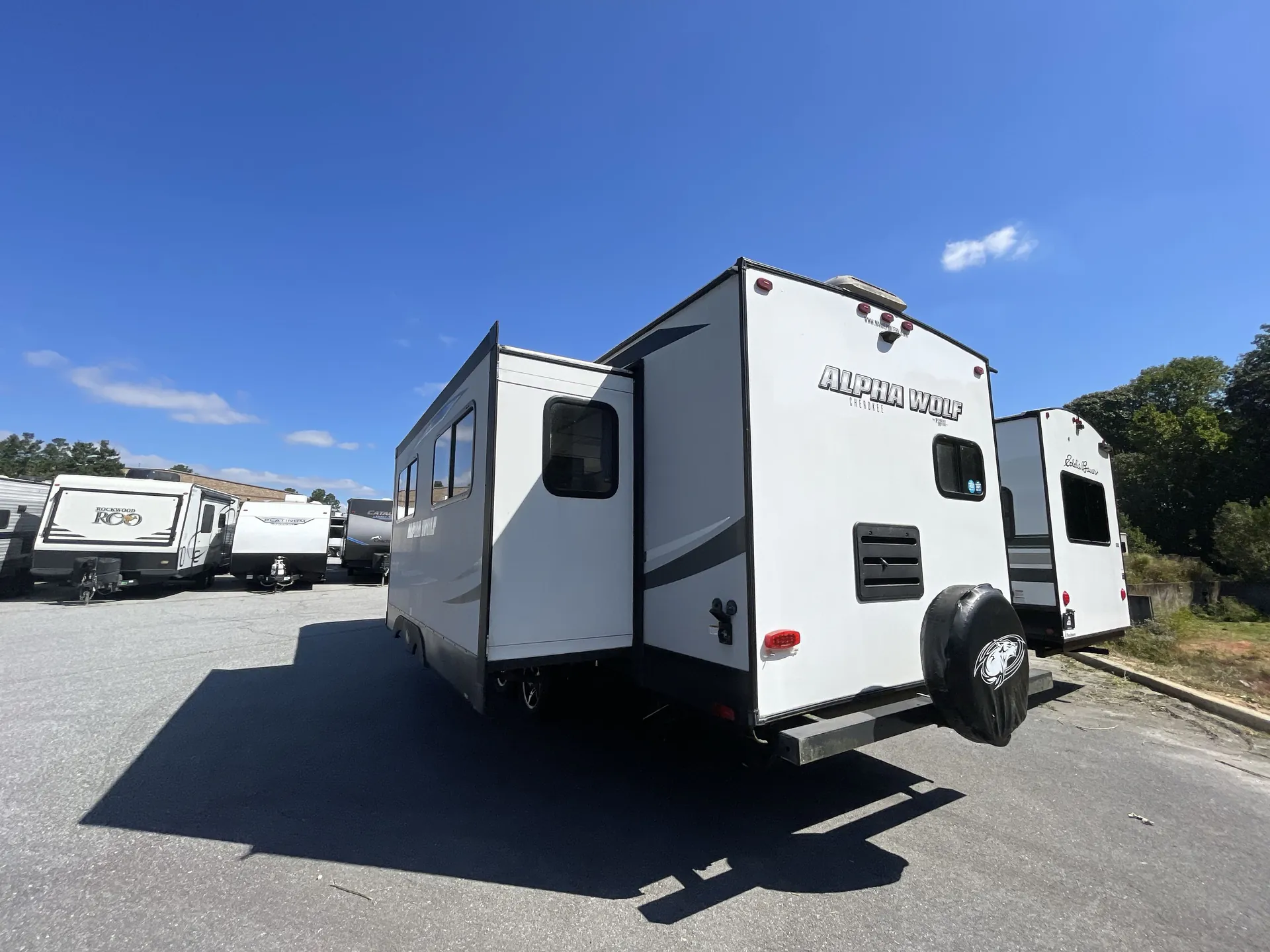 2020 Forest River Alpha Wolf 27RK-L — living area main