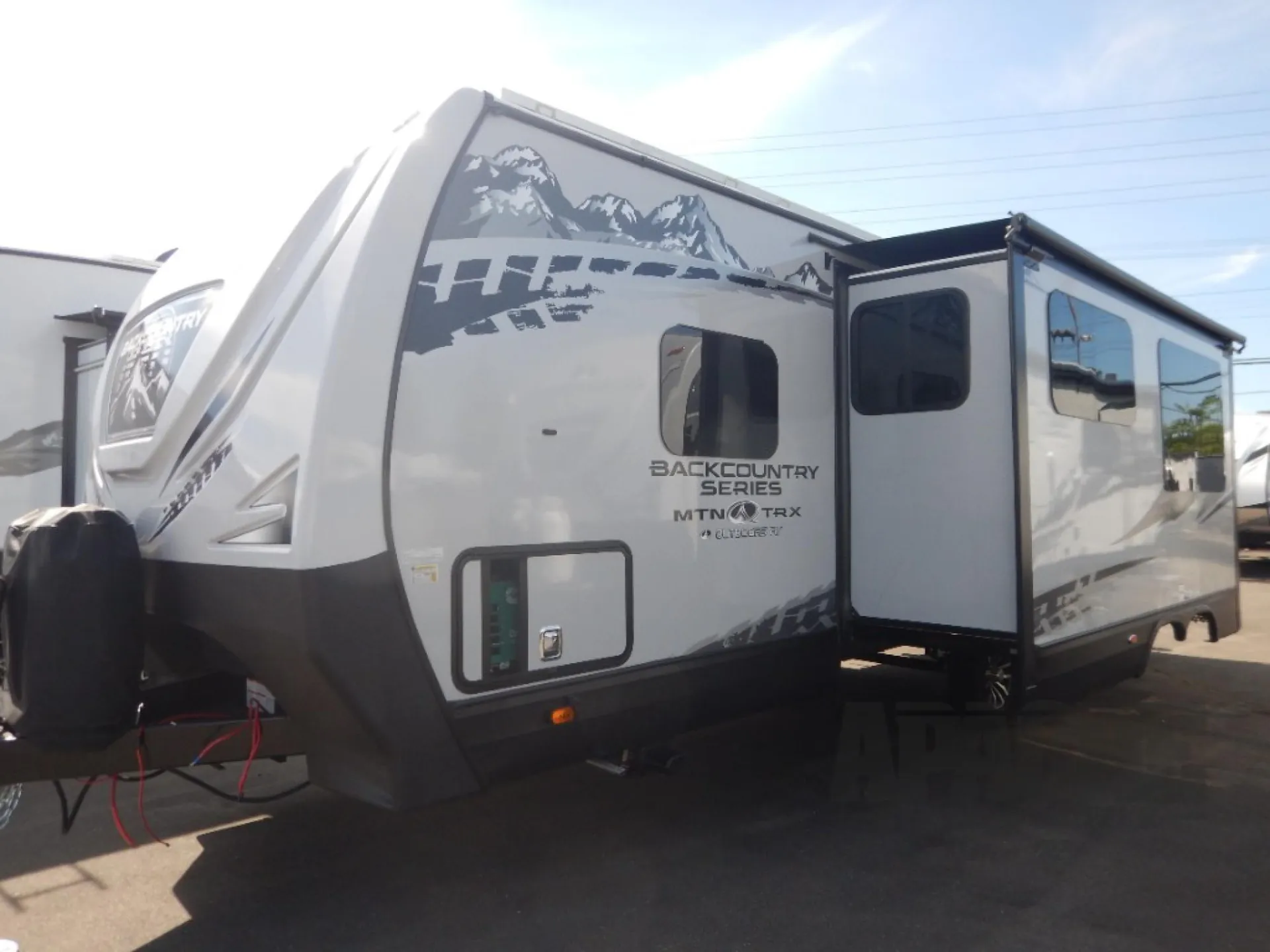 2027 Outdoors RV Back Country Series 28DBS - Photo 2