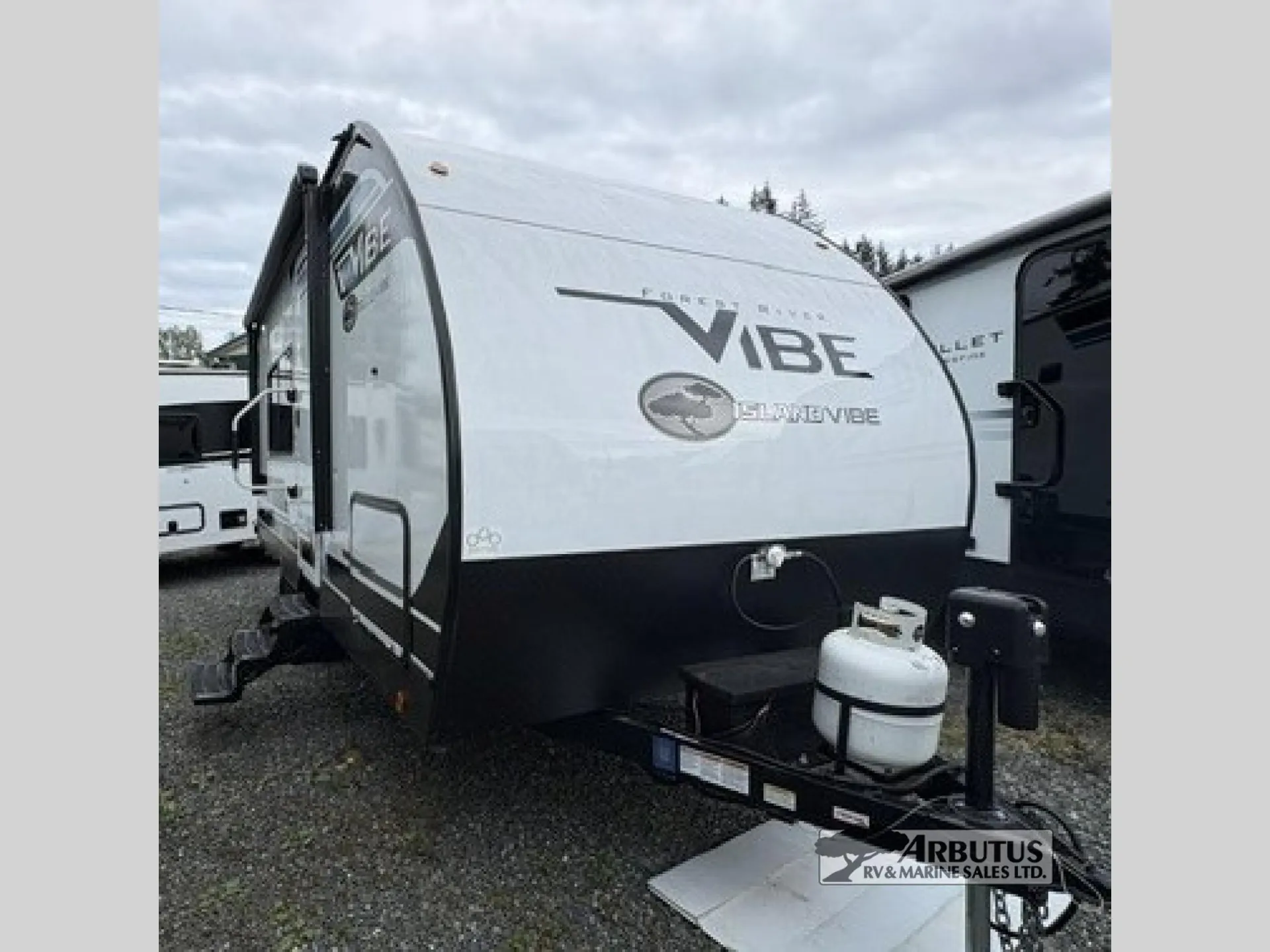2025 Forest River Vibe 16RB - Photo 2