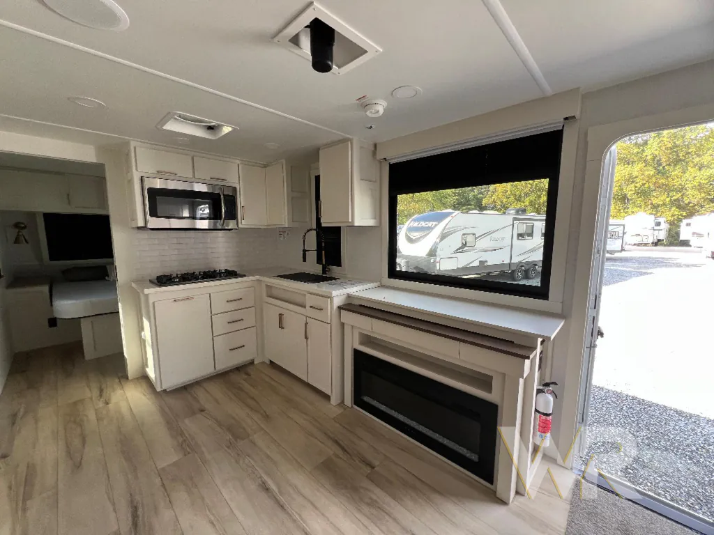 2026 Brinkley Model I 265, Photos photo 21