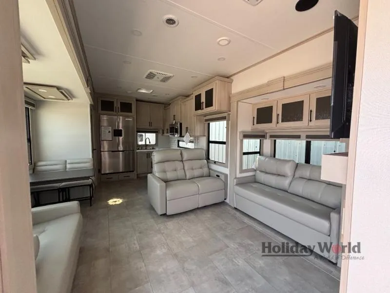 2026 Grand Design Solitude 417KB - Photo 4