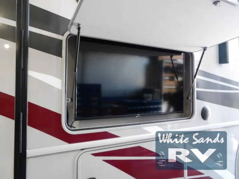 2023 Fleetwood Flair 28A - Photo 4