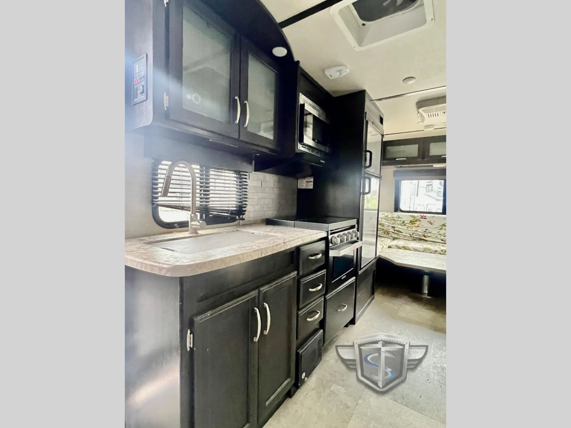2019 Grand Design Imagine XLS 19RLE - Photo 4