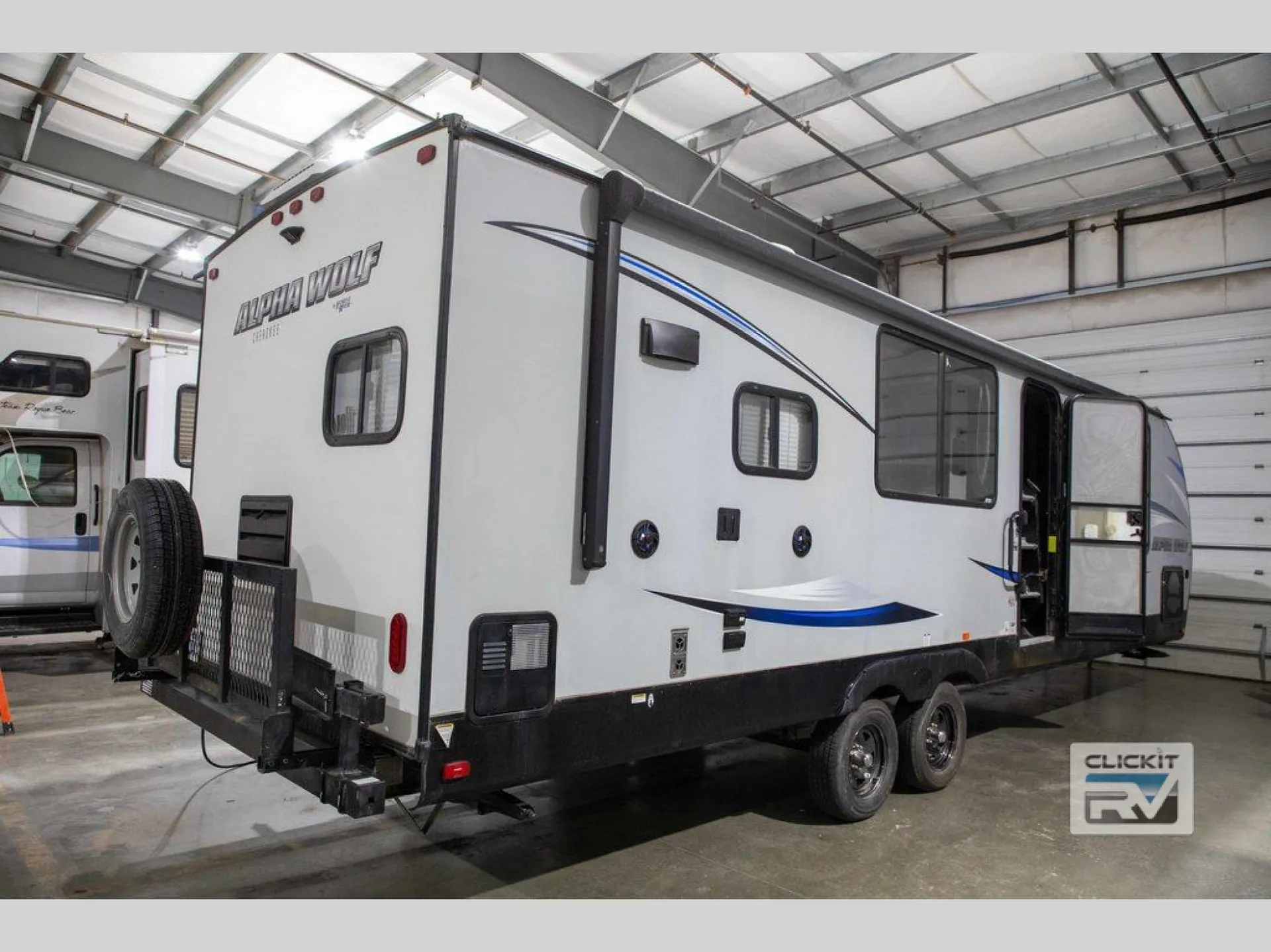 2018 Forest River Cherokee Alpha Wolf 27RK-L - Photo 4