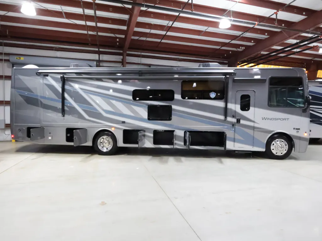 2027 Thor Motor Coach Windsport 36H, Photos photo 31