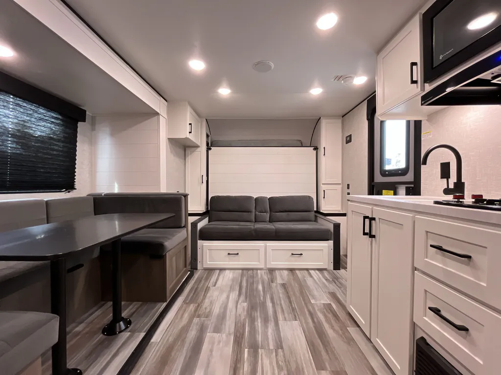 2025 Jayco Jay Flight SLX 197MBW, Photos photo 3