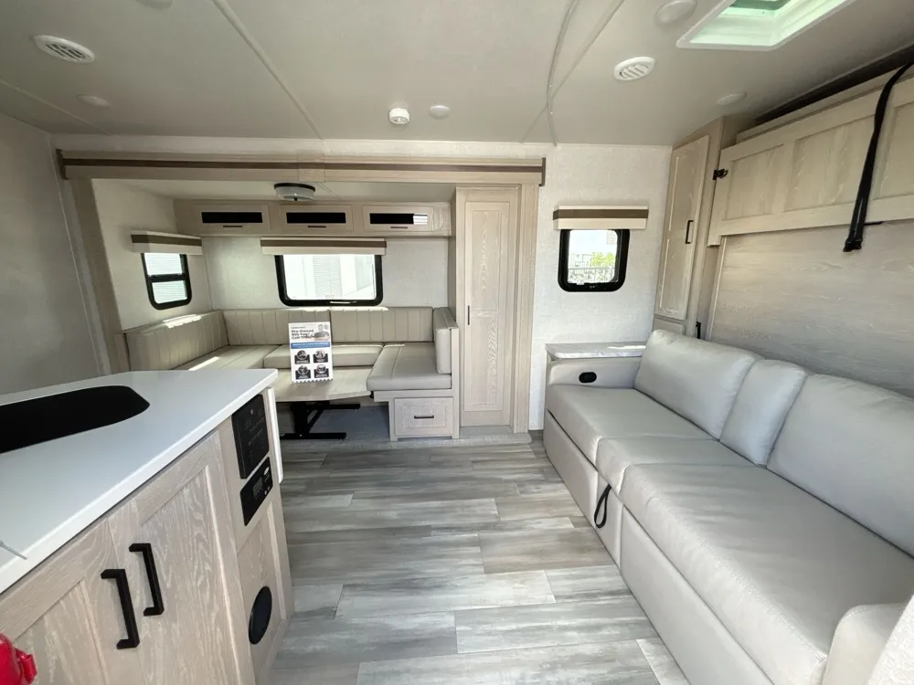 2023 Forest River Rockwood Mini Lite 2507S - Photo 3