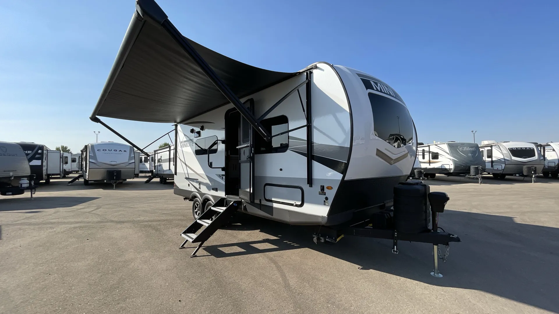 2021 Forest River Rockwood Mini Lite 2204S - Photo 2