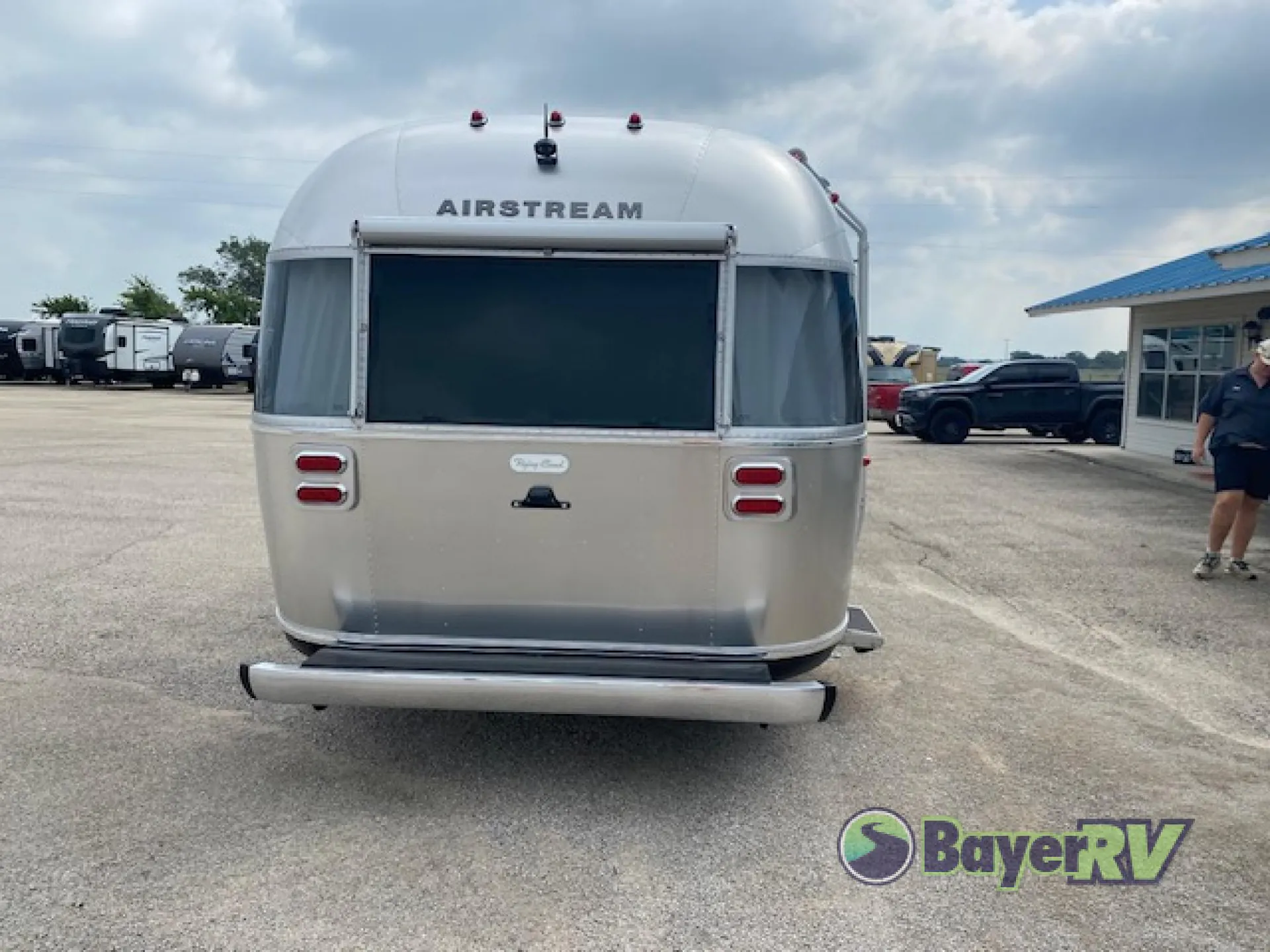 2024 Airstream RV Flying Cloud 27FB Twin - Photo 3