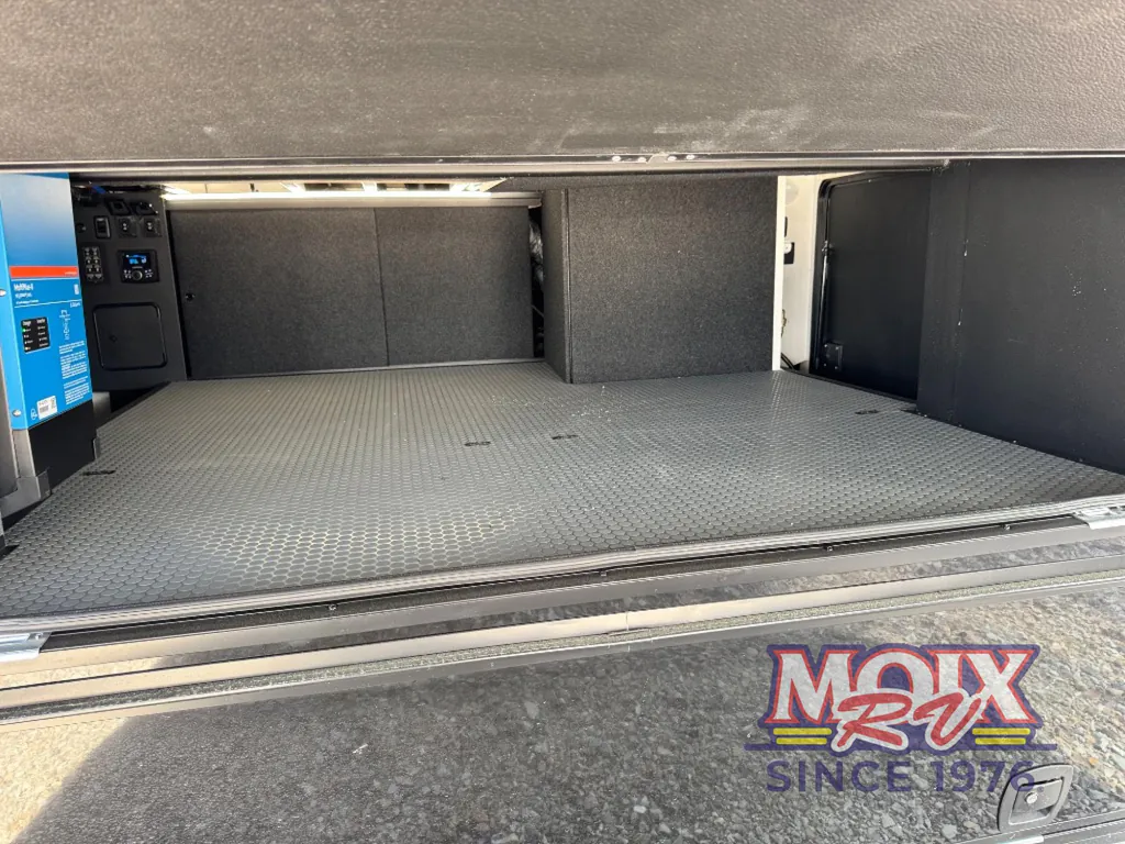 2026 Brinkley Model G 3520, Photos photo 20
