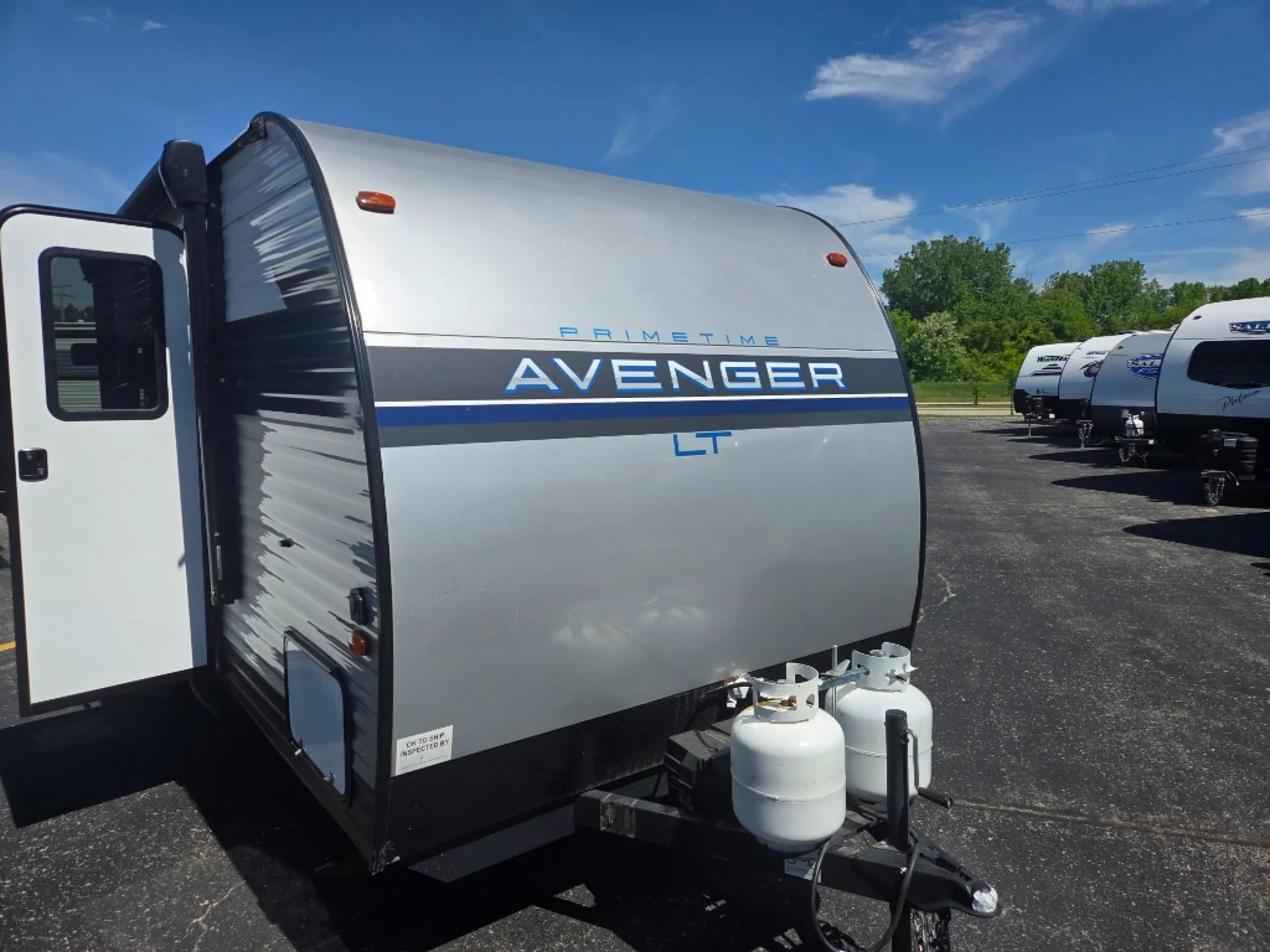 2022 Prime Time Avenger LT 16FQ - Photo 2