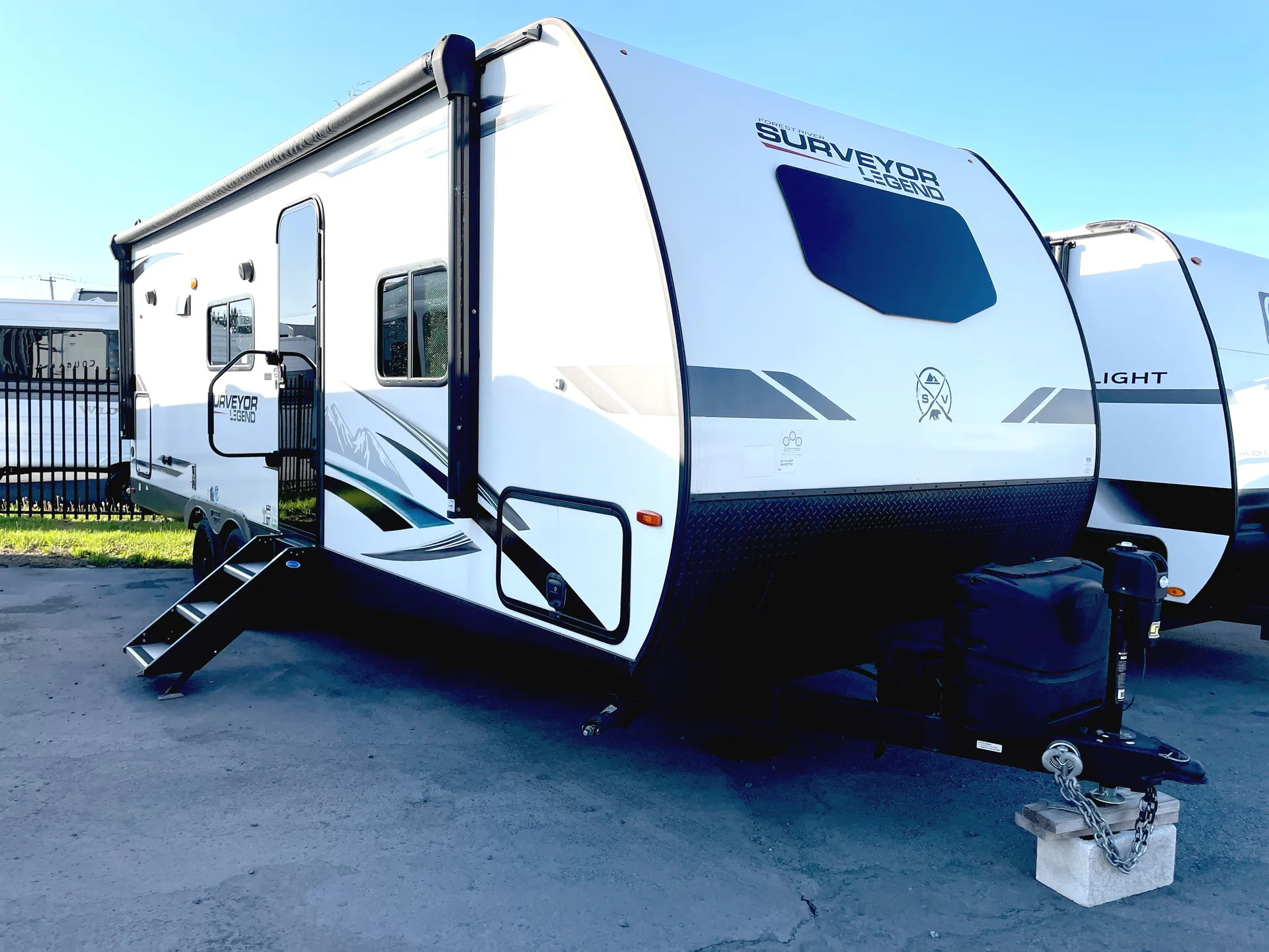 2023 Forest River Surveyor Legend 252RBLE - Photo 2