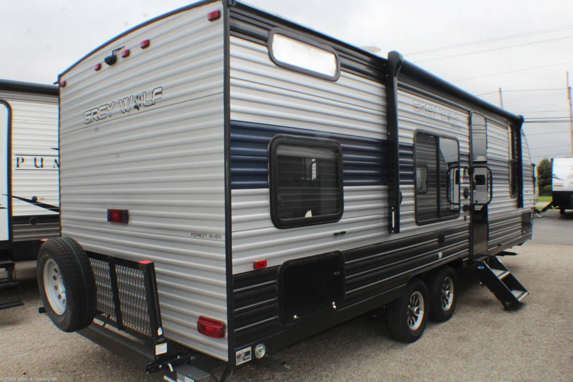 2022 Forest River Cherokee Grey Wolf 26DJSE — Photo 6