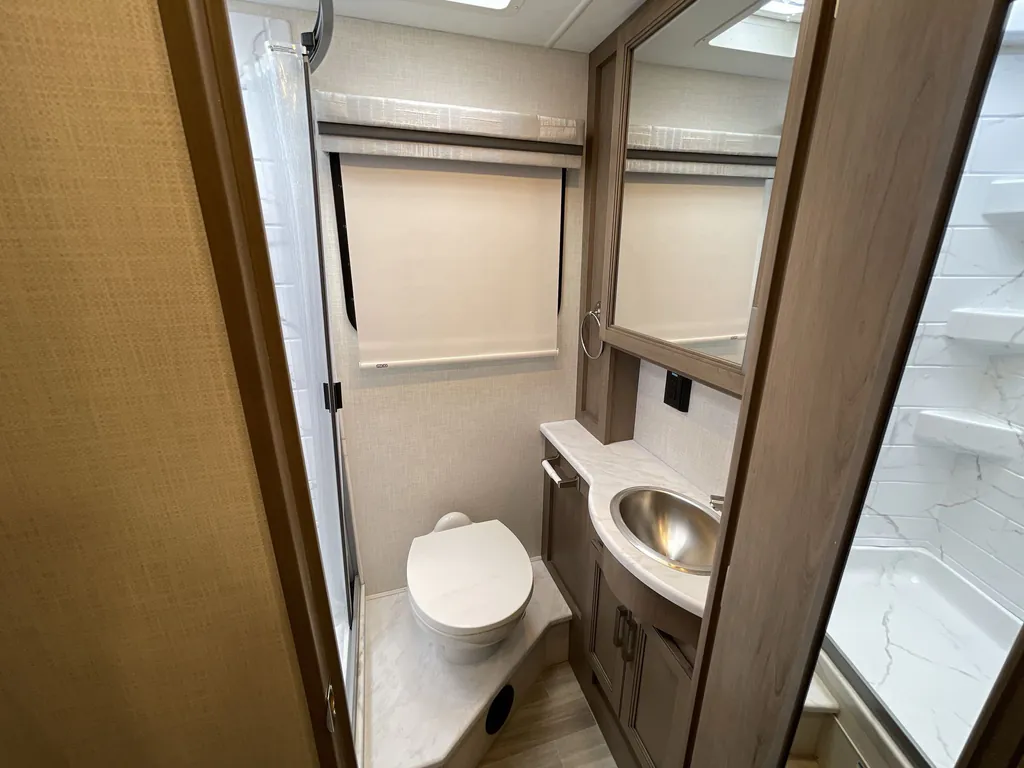 2026 Thor Motor Coach Axis 26.2, Photos photo 22