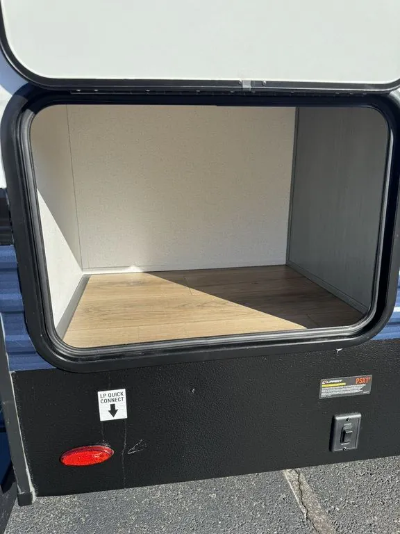 2027 Palomino Puma 337BH, Photos photo 94