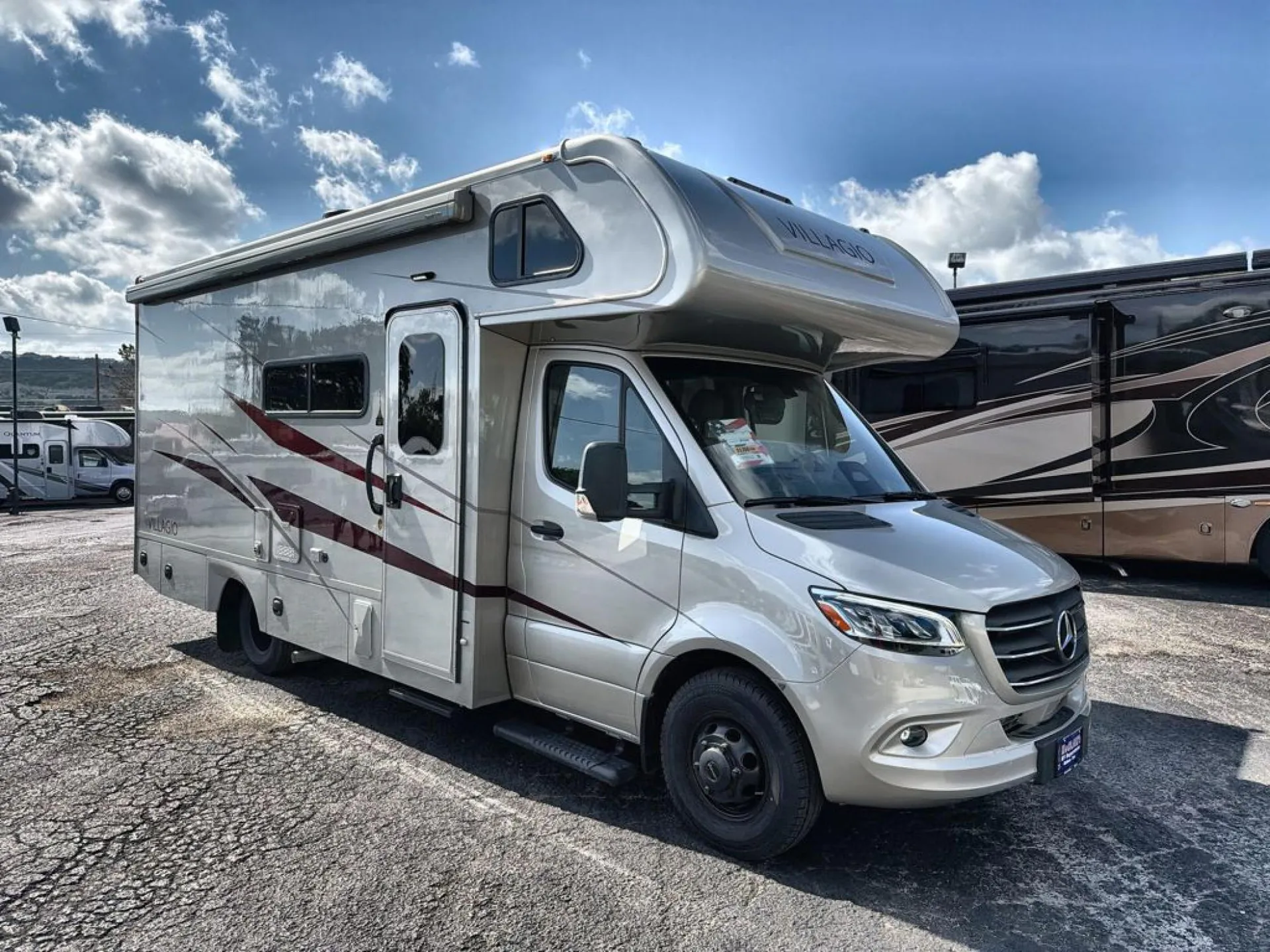 2027 Renegade RV Villagio 25RMC - Photo 3