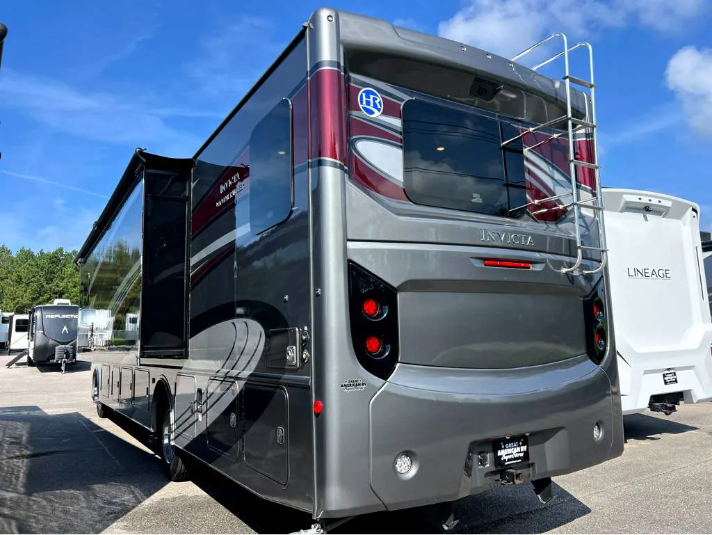 2024 Holiday Rambler Invicta 36Y - Photo 4