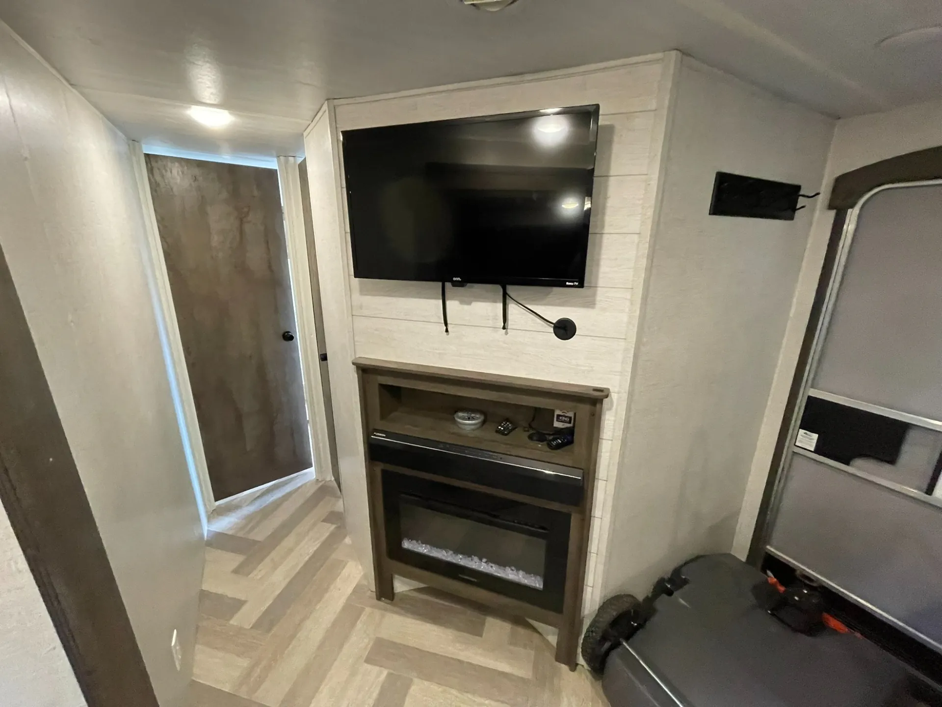 2021 Forest River Salem 29VBUD — Photo 7