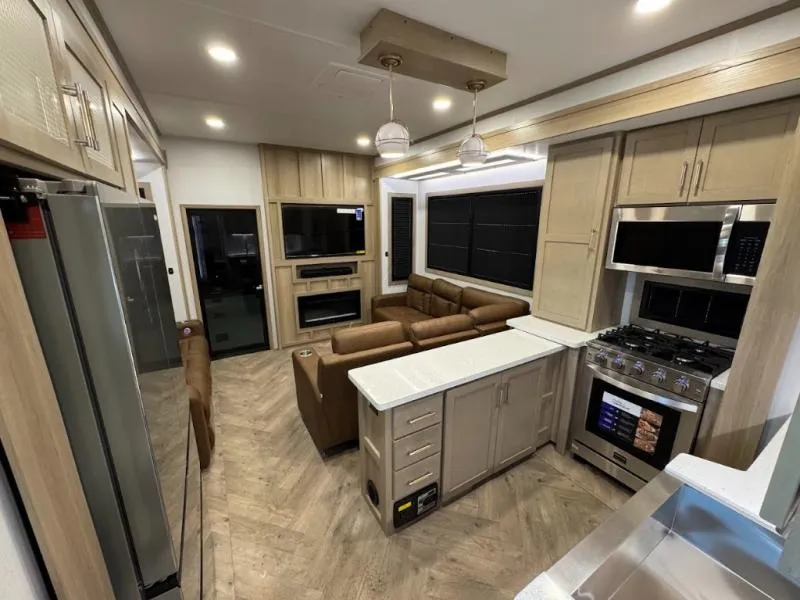 2026 Keystone Raptor 441 - Photo 3