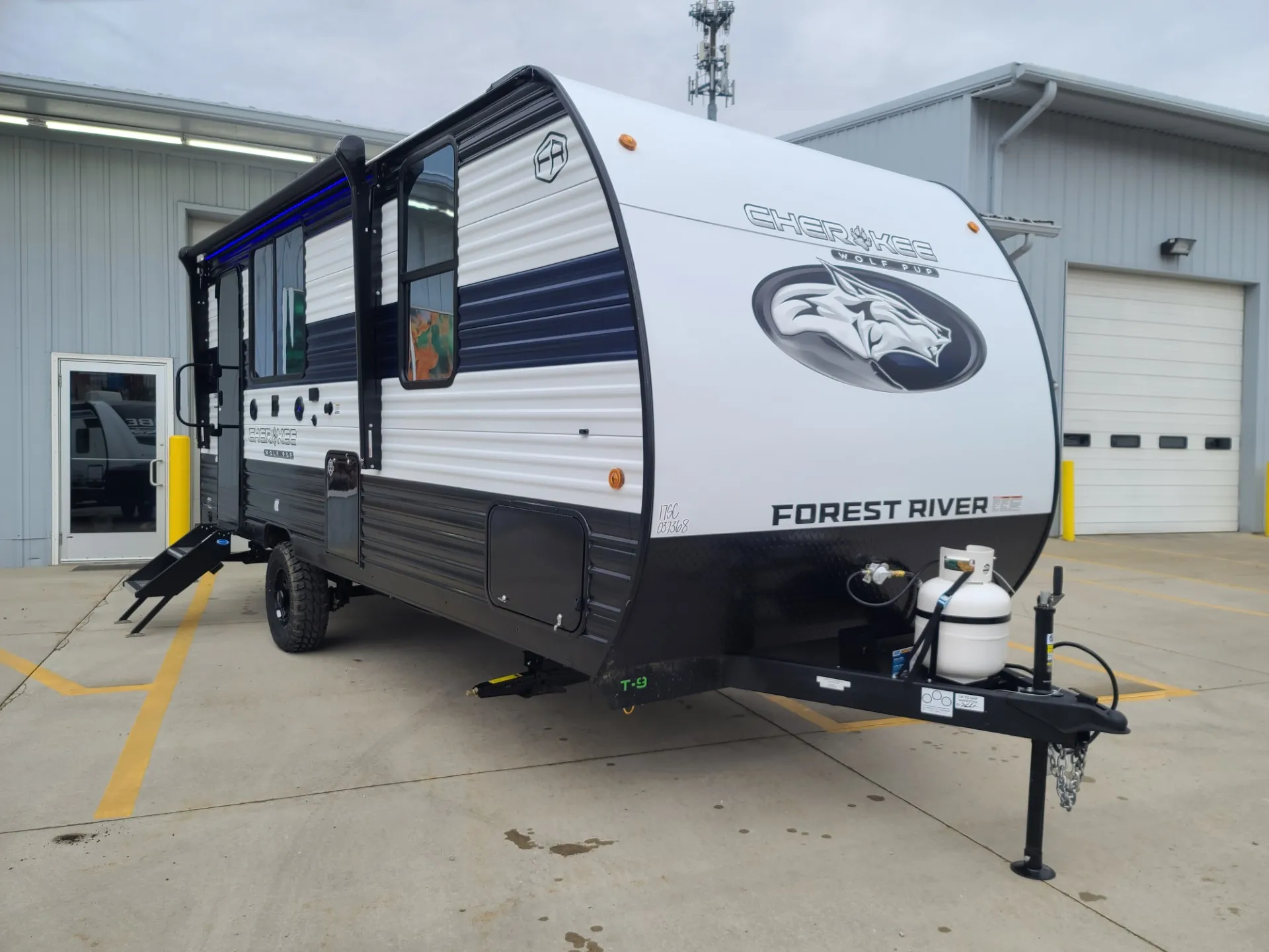2025 Forest River Cherokee Wolf Pup 17SC - Photo 2