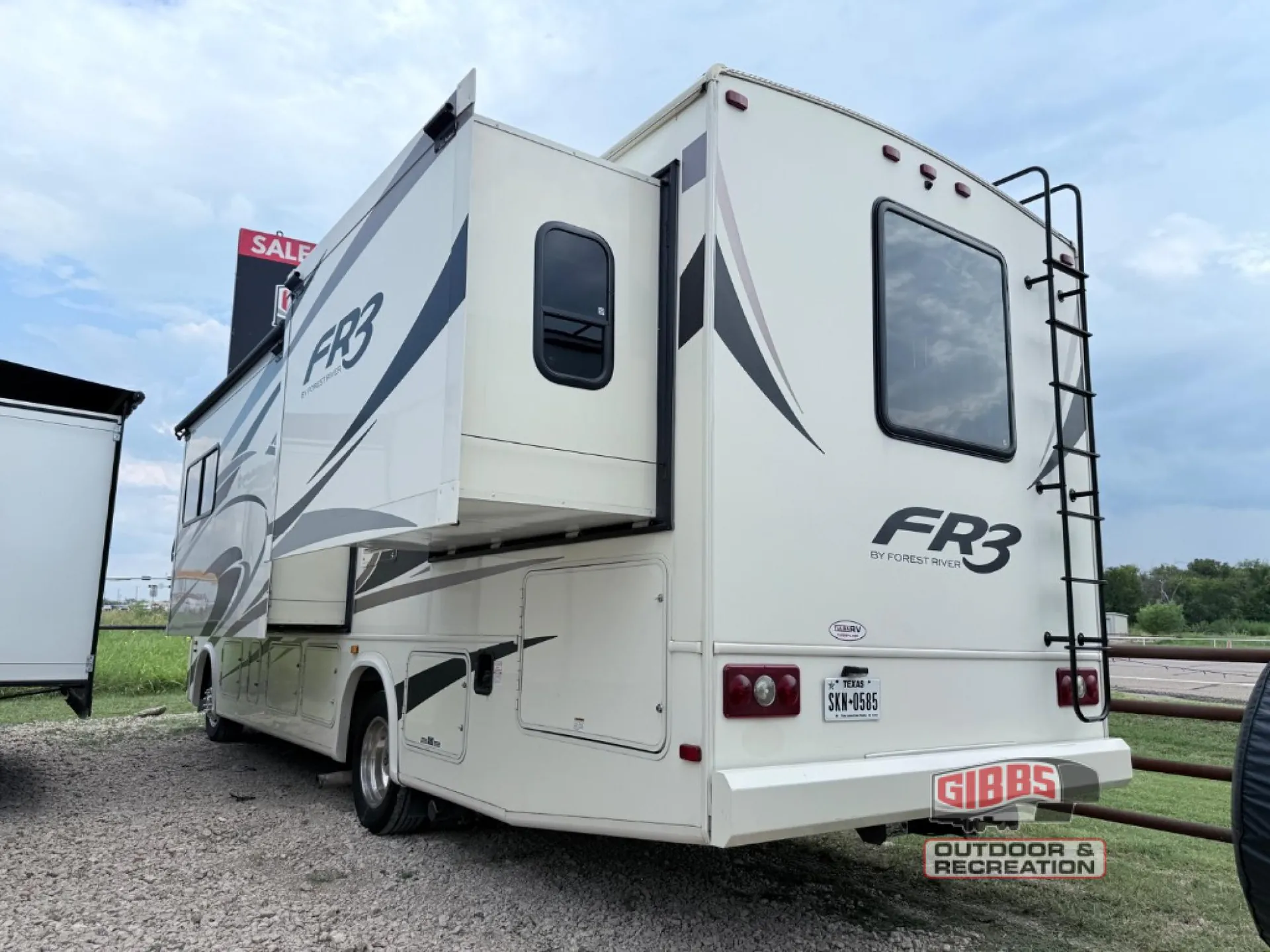 2017 Forest River FR3 29DS - Photo 4