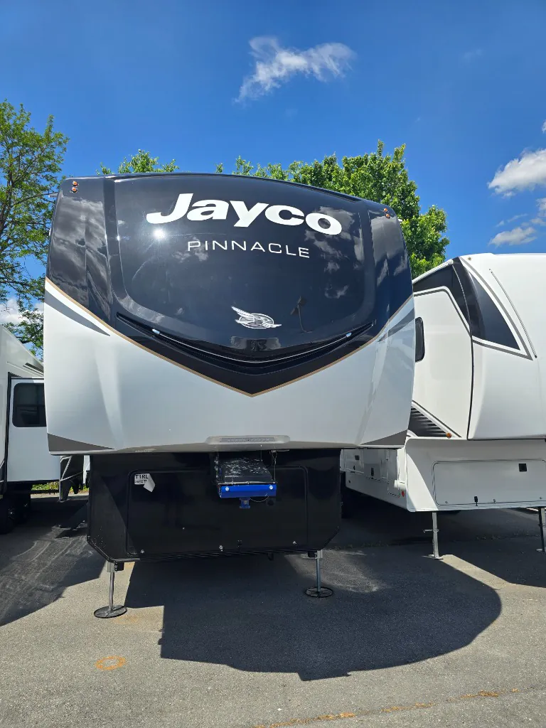 2026 Jayco Pinnacle 36FBTS, Photos photo 3
