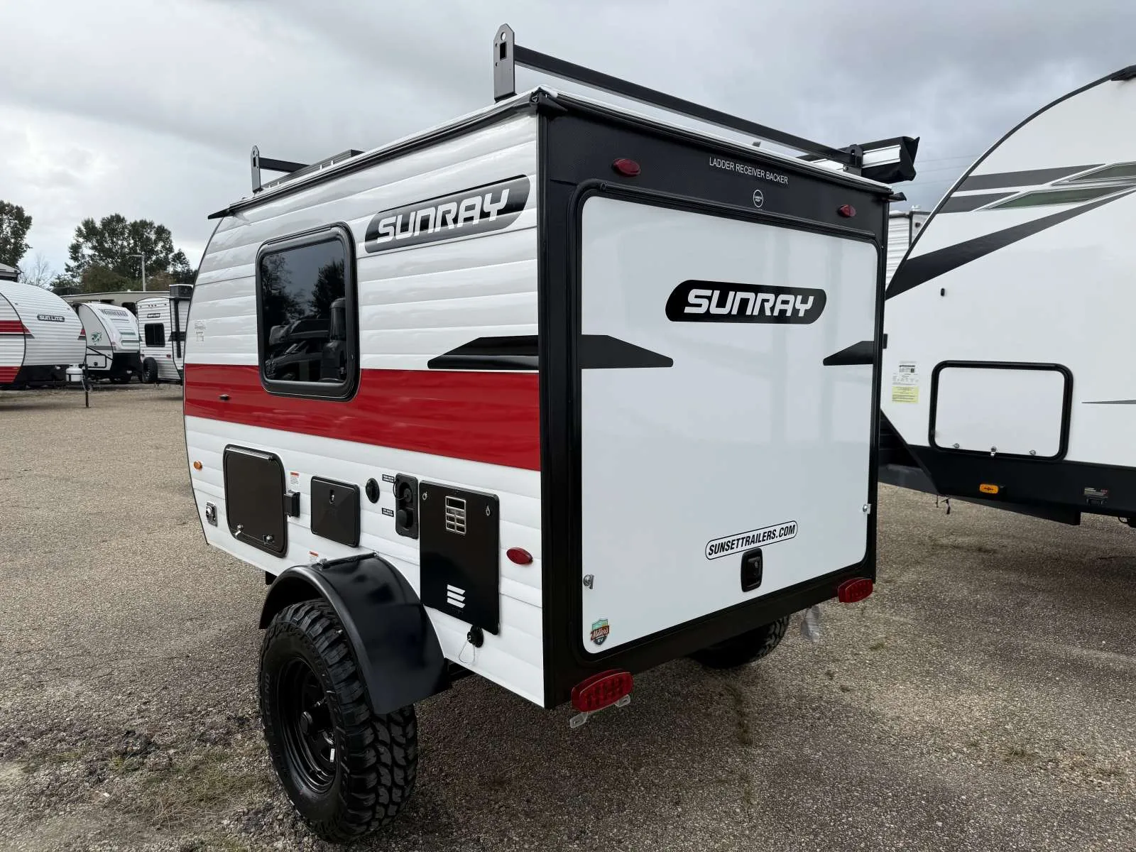 2026 Sunset Park RV SunRay 109 - Photo 4
