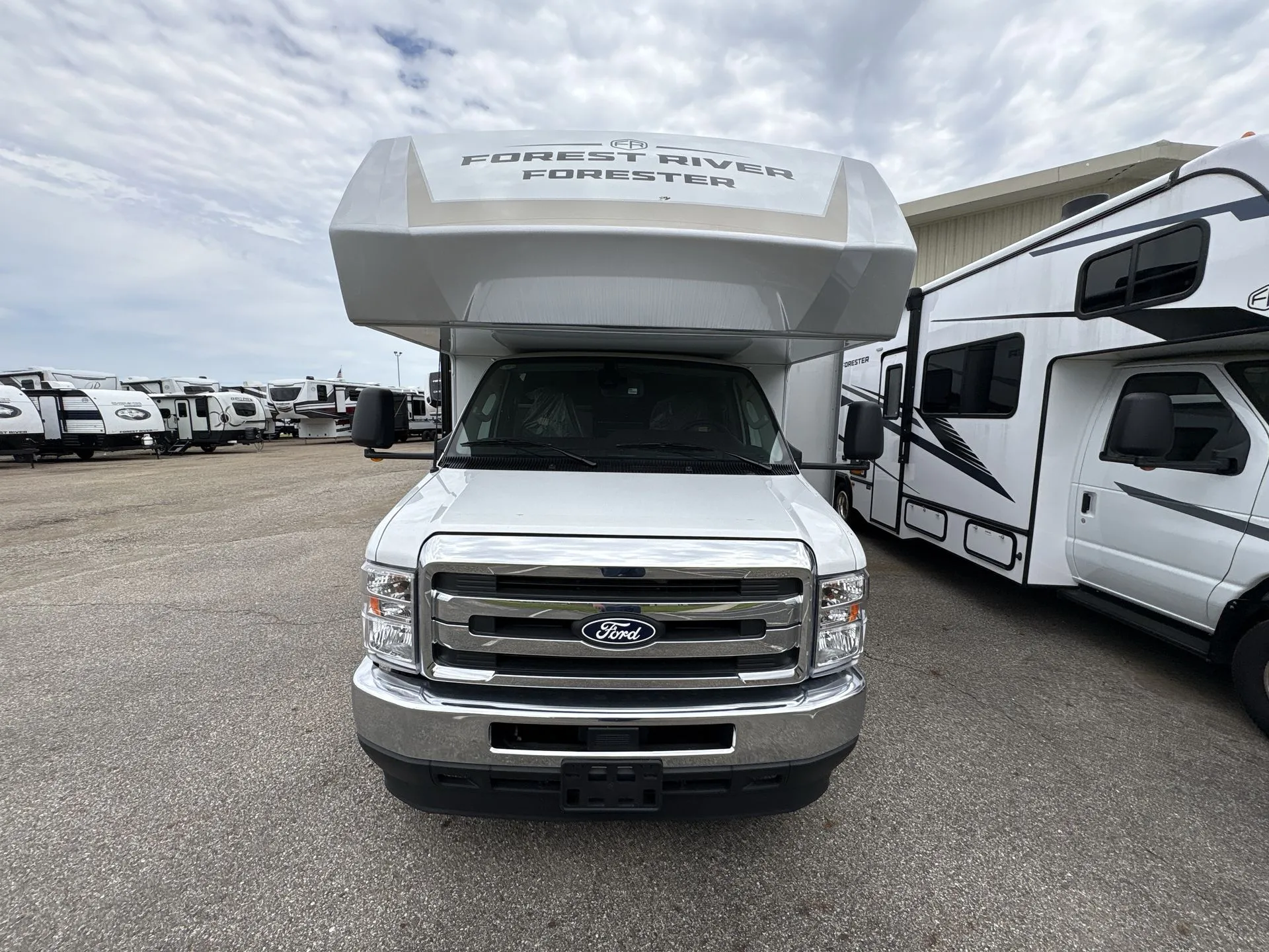 2026 Forest River Forester 2441DS - Photo 4