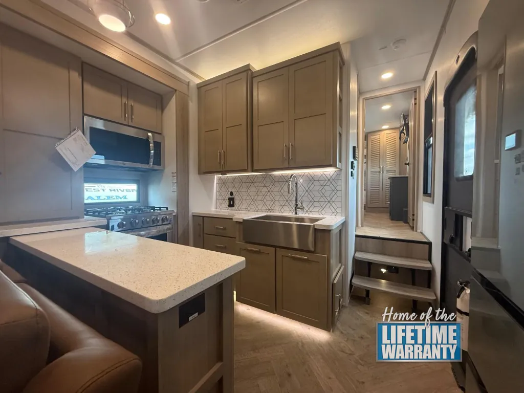 2026 Keystone Raptor 441, Photos photo 8