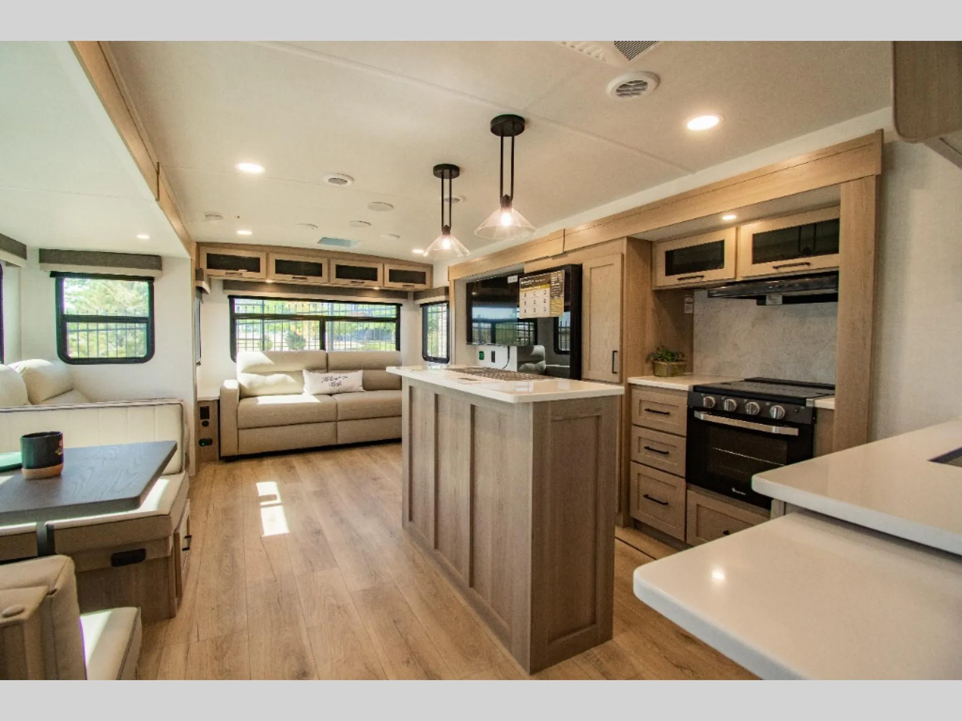 2026 Forest River Rockwood Ultra Lite 2906RL - Photo 3