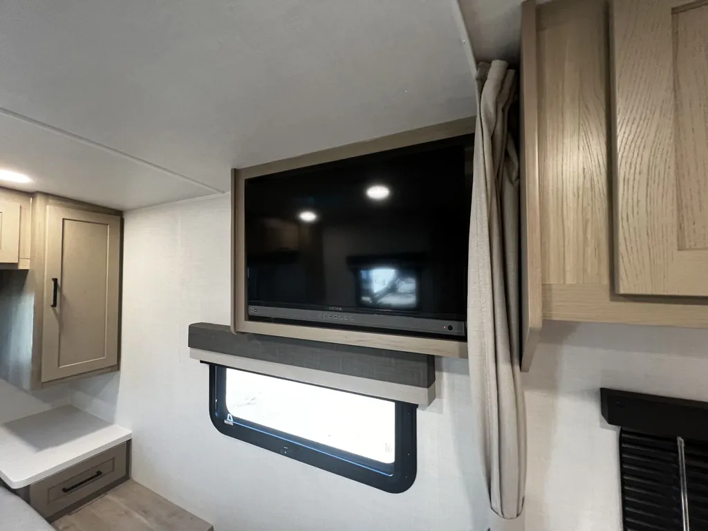 2026 Forest River Rockwood Mini Lite 2109S, Photos photo 9