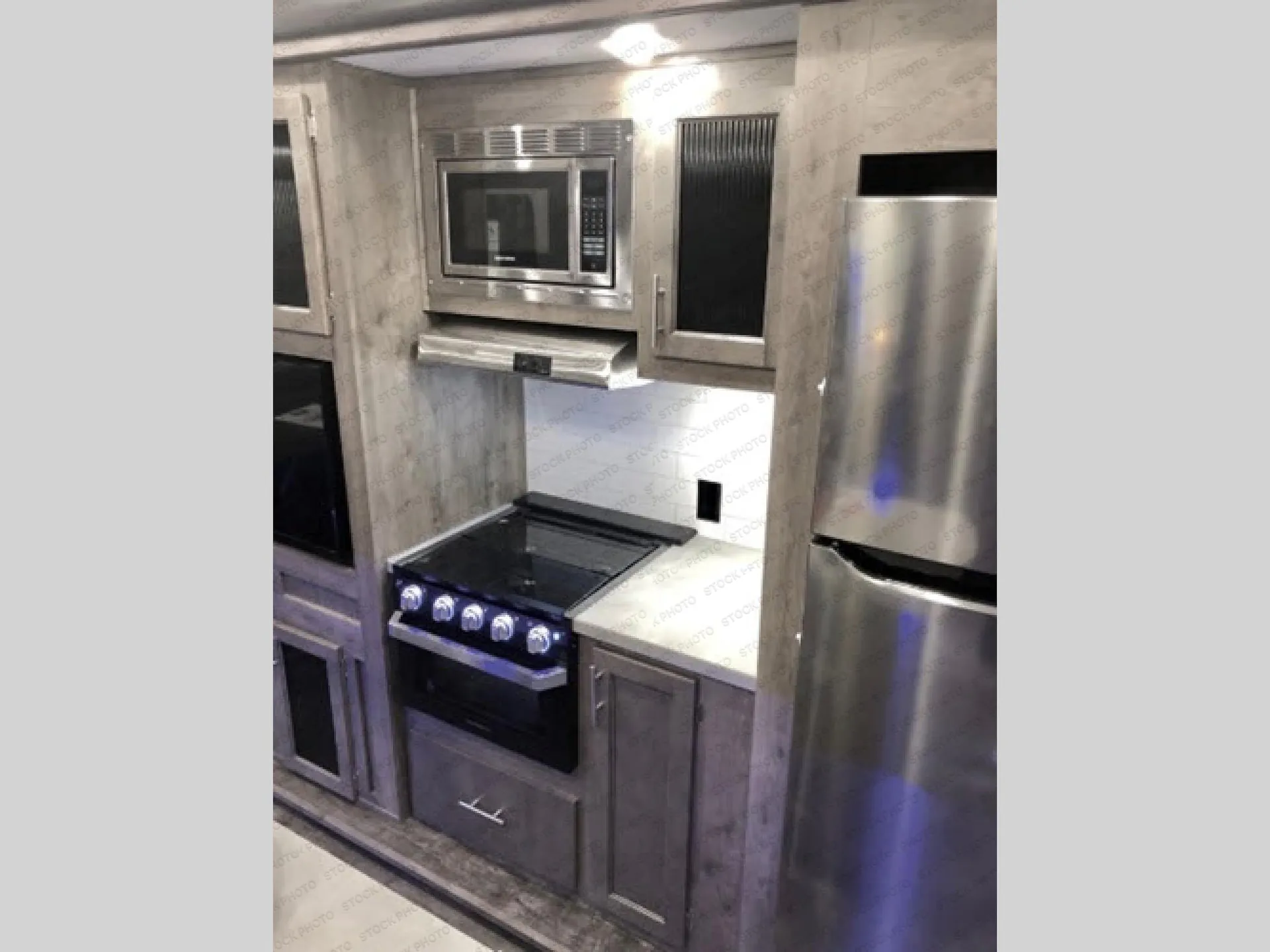 2020 Forest River Sabre 270RL - Photo 3