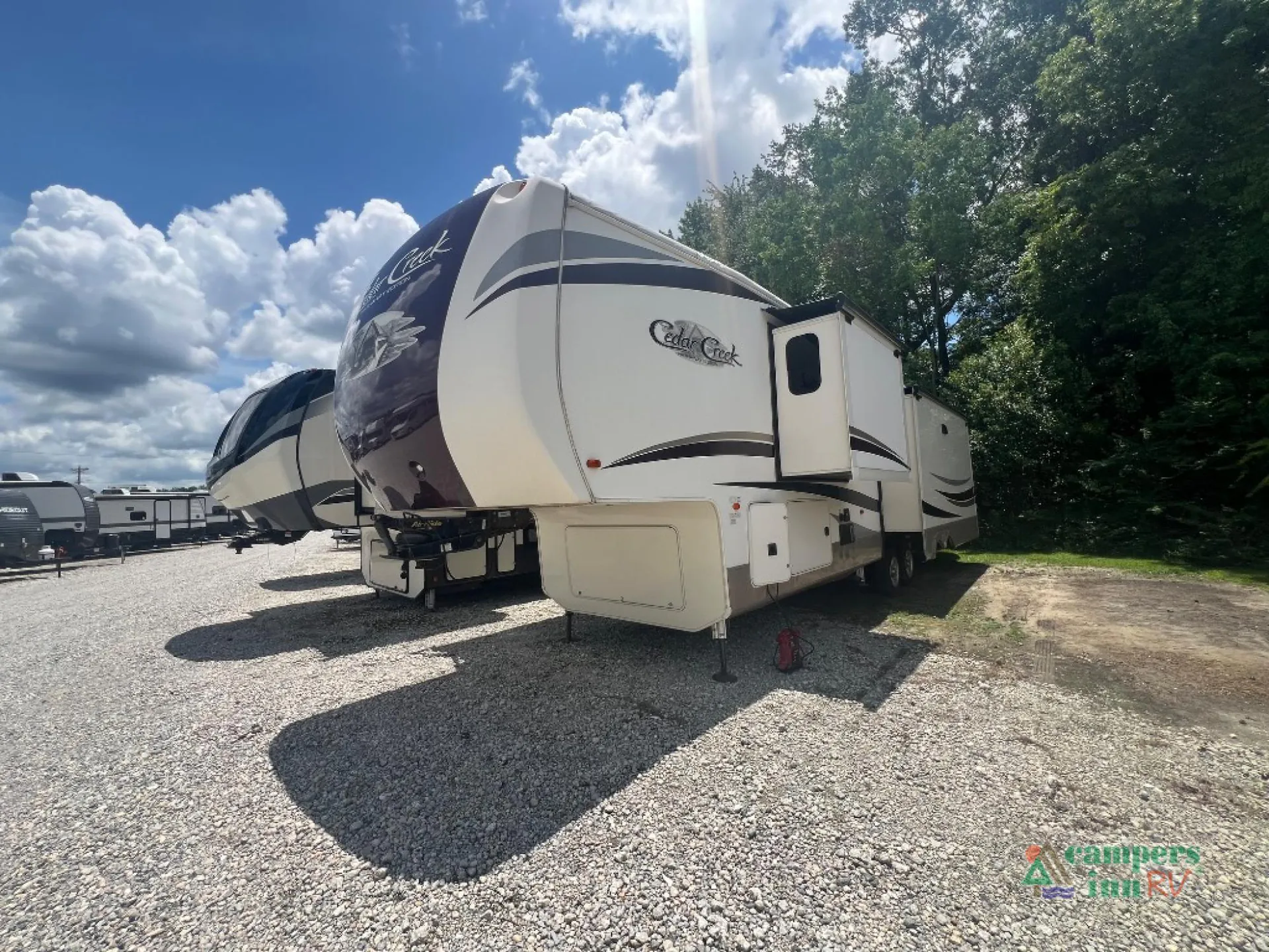 2019 Forest River Cedar Creek Hathaway Edition 38FBD — Photo 6