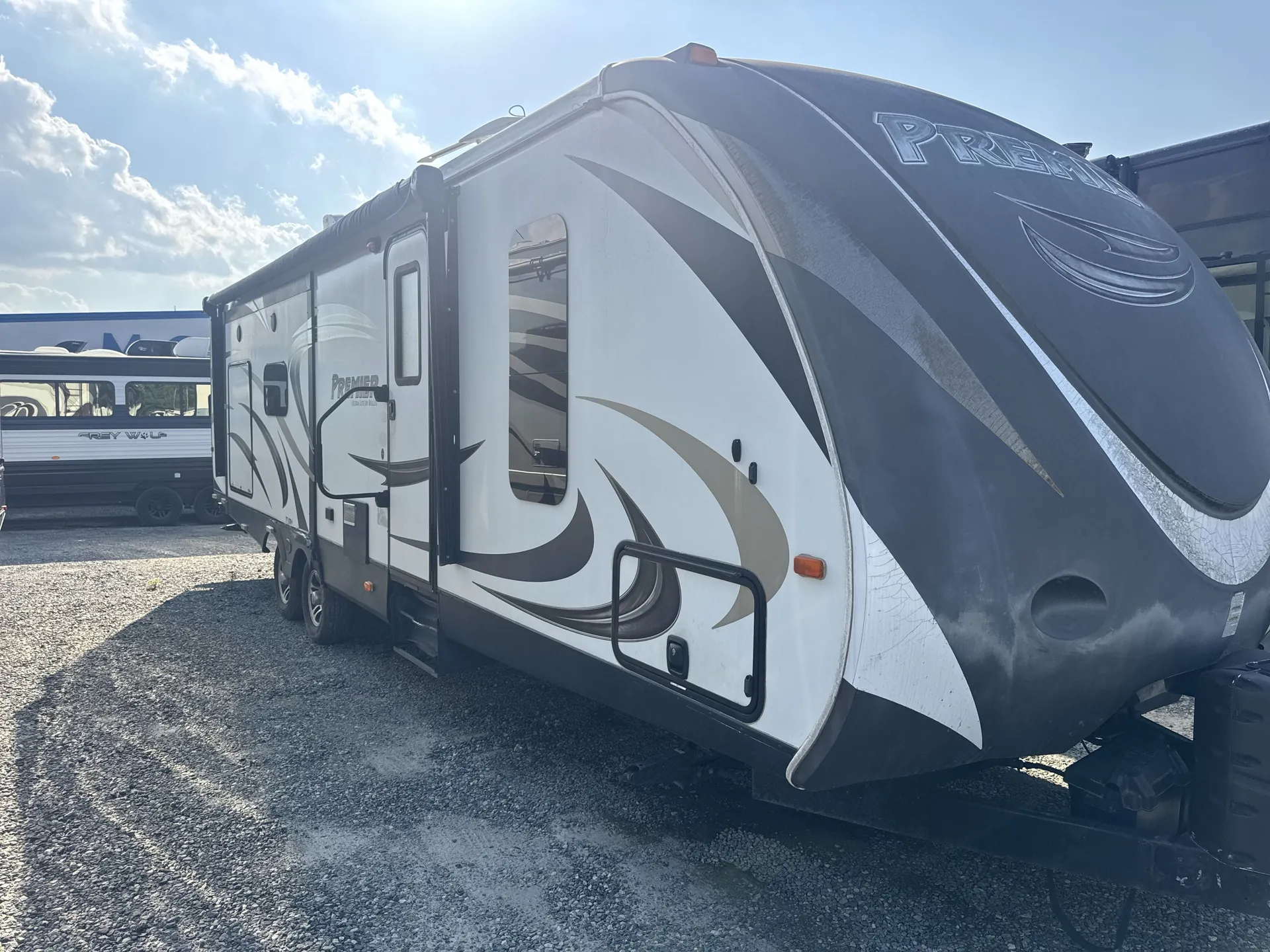 2015 Keystone Premier 30RIPR — campside