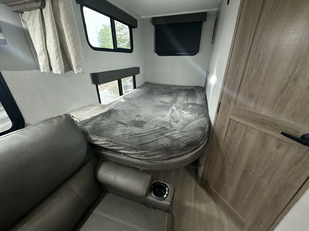 2025 Grand Design Imagine XLS 25DBE, Photos photo 20