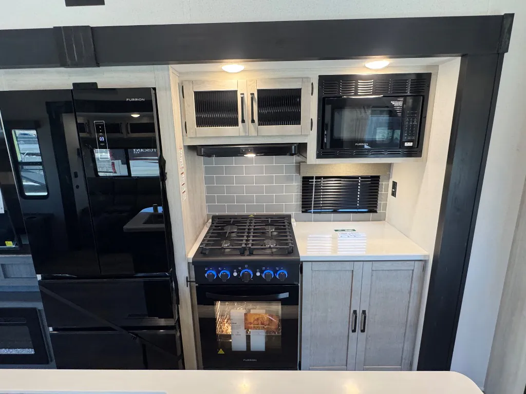 2026 Forest River Puma Vista 401RLFT — Photo 7