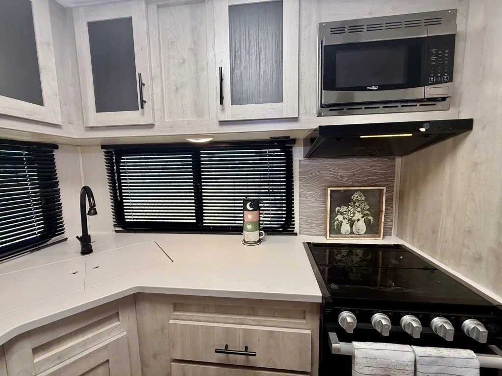 2023 Forest River Wildcat 303MBX, Photos photo 24