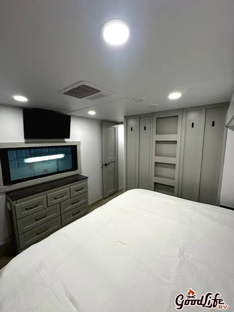 2026 Brinkley Model Z 3600, Photos photo 23