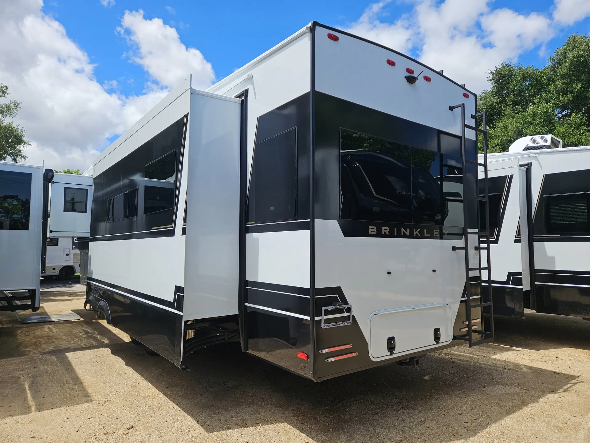 2026 Brinkley Model Z 3600 - Photo 4