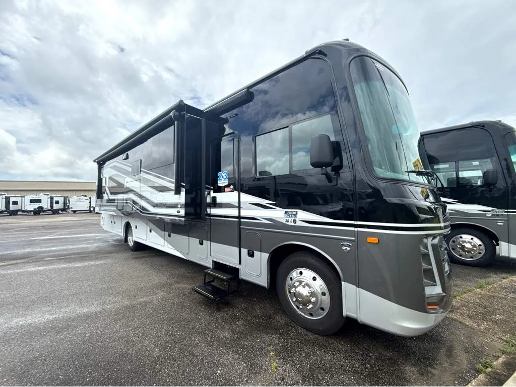 2027 Jayco Precept 36C - Photo 2