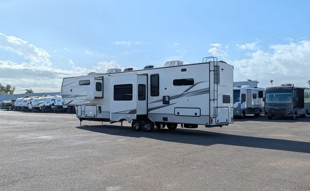 2023 Keystone Montana 3901RK, Photos photo 5