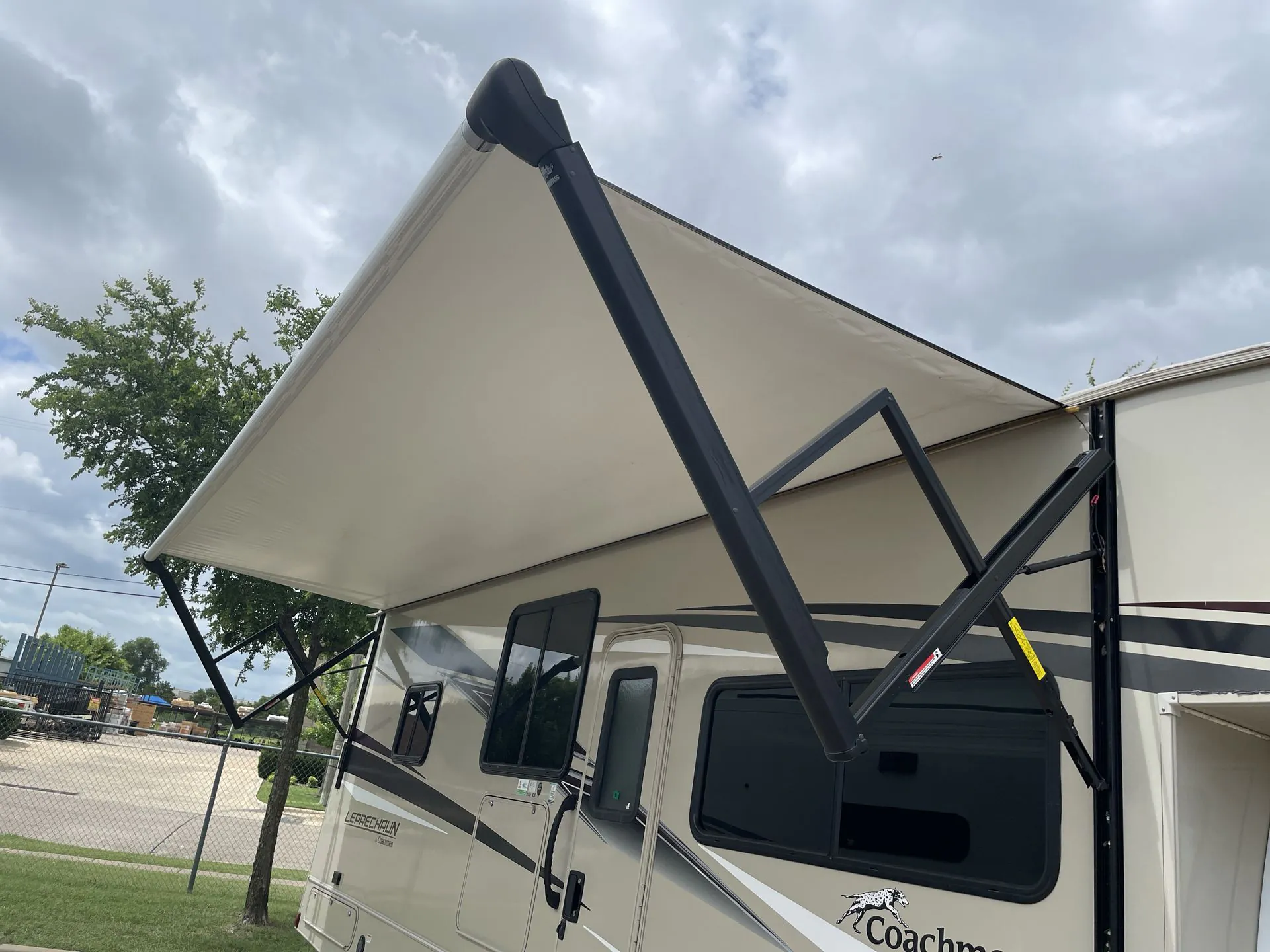 2023 Coachmen Leprechaun 298KB - Photo 3