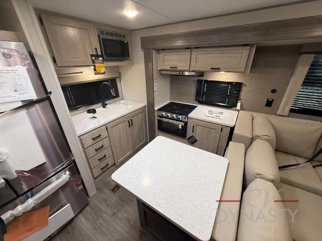 2026 Coachmen Catalina Legacy Edition 323MAZE, Photos photo 23