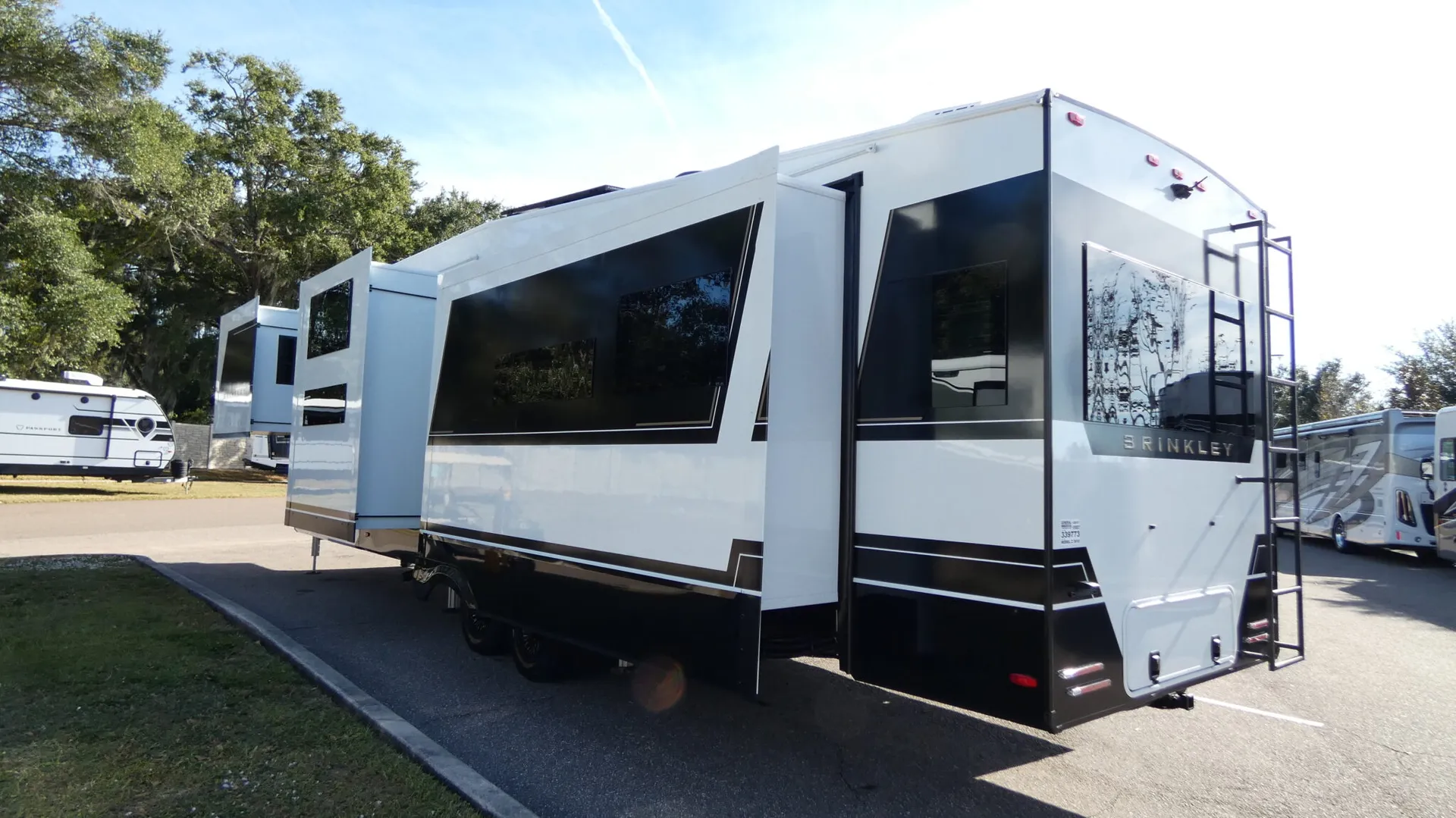 2026 Brinkley Model Z 3610 - Photo 4