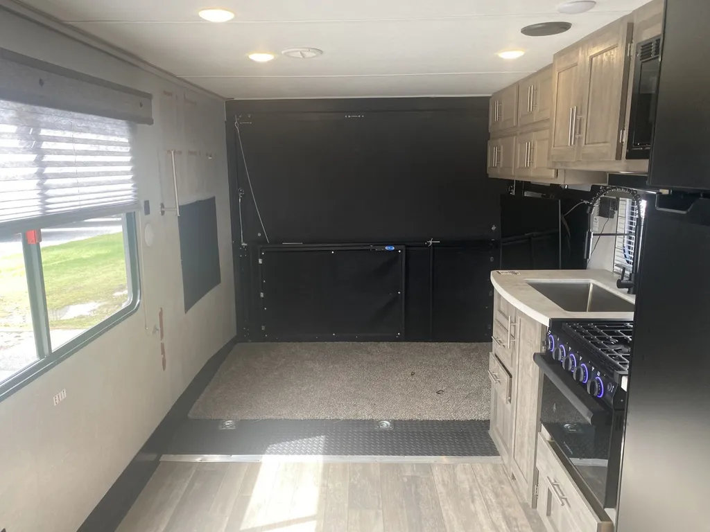 2022 Forest River XLR Micro Boost 25LRLE, Photos photo 4